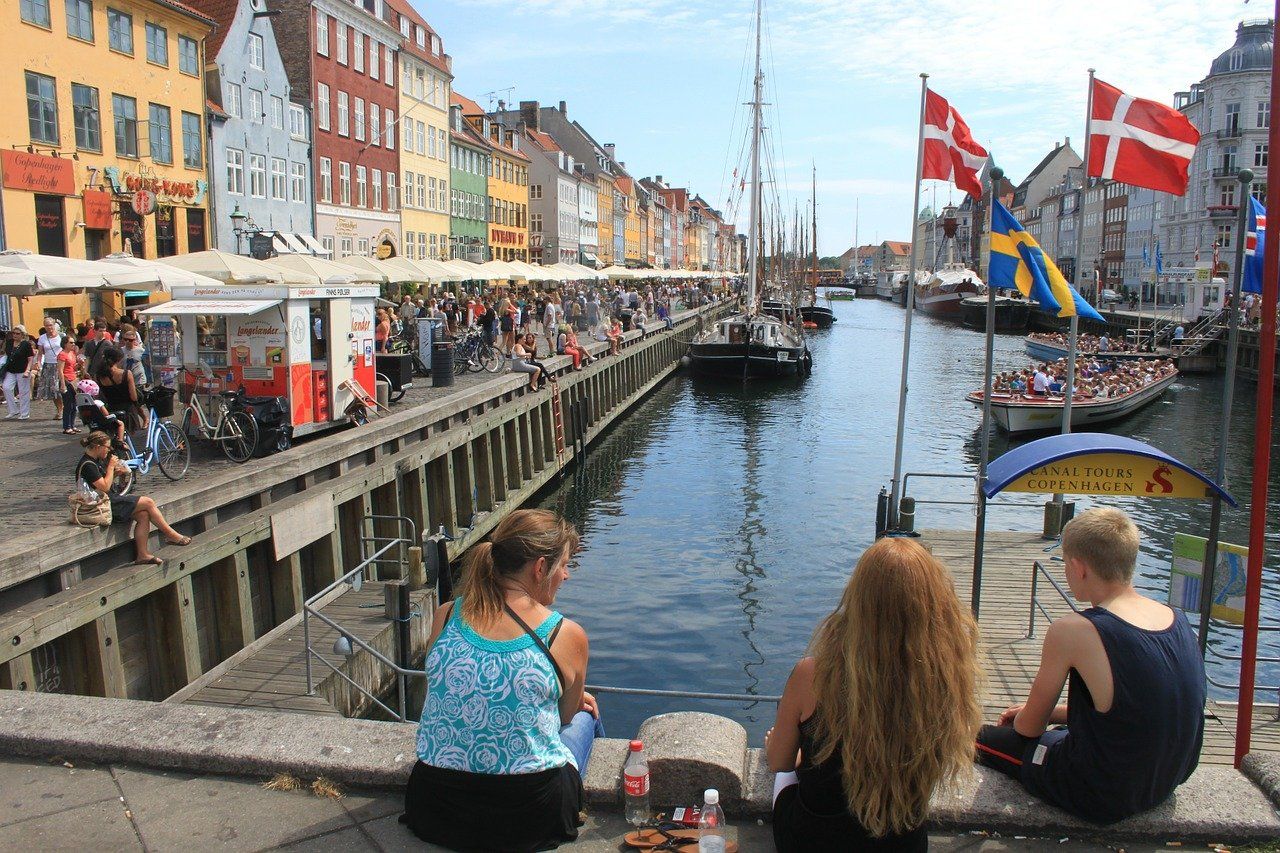 A Cordon Sanitaire in Copenhagen. Denmark, a Laboratory of New Politics in Europe